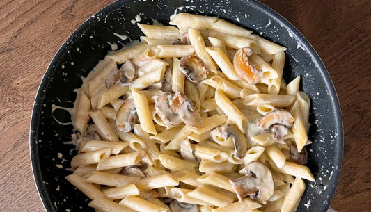 Penne aux Champignons et poulet Sauce Crémeuse 🍝